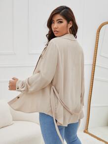 SHEIN LUNE Hơn Áo sơ mi Chi tiết về Flap Thắt lưng - Màu be - Xem 2