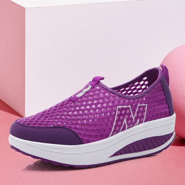 

Letter Graphic Mesh Rocking Shoes, Purple