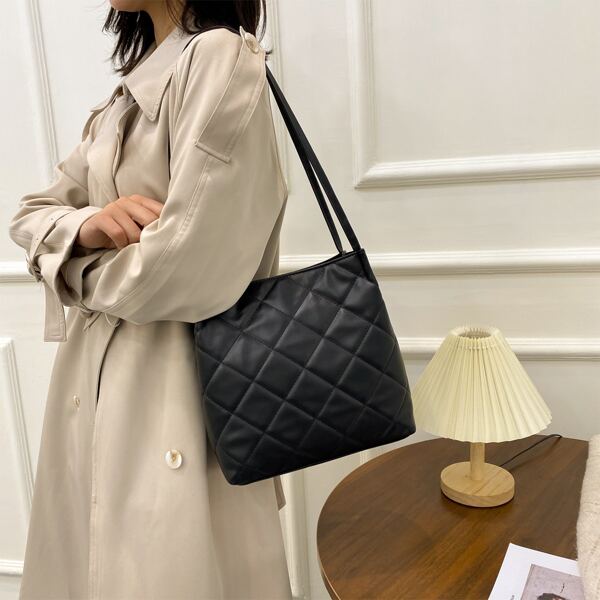 

Minimalist Quilted Shoulder Bag, Black