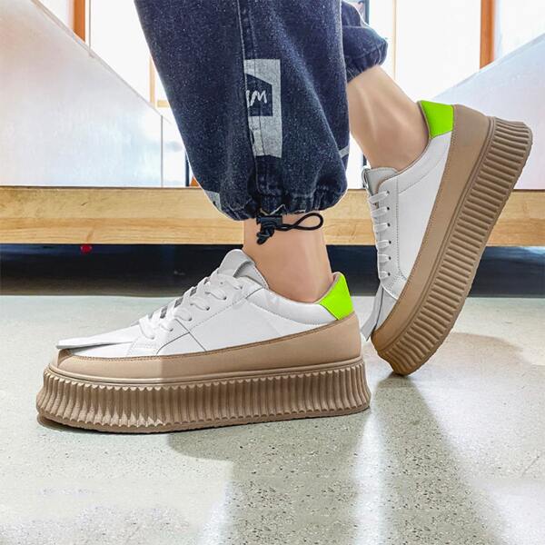 

Men Lace-up Front Low Top Skate Shoes, White