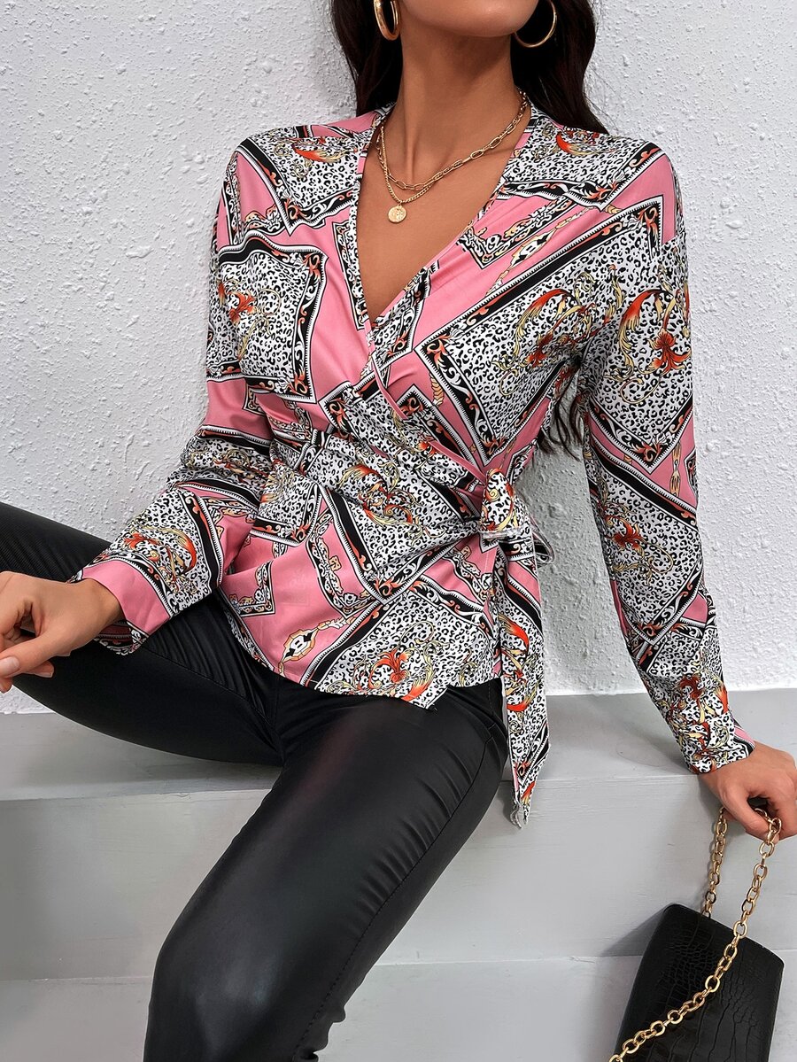 SHEIN SXY 圍巾圖案圍裹側打結襯衫 - 彩色 - 查看 1