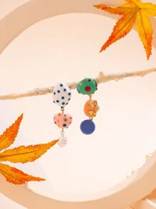 水鑽裝飾不成對耳環