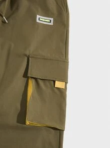 Manfinity 男士腰部抽繩字母圖案補丁細節工裝褲 - 軍綠色 - 查看 3