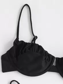 Swim Basics Conjunto de bikini fruncido Sujetador push up y bottom de tanga Traje de baño de 2 piezas