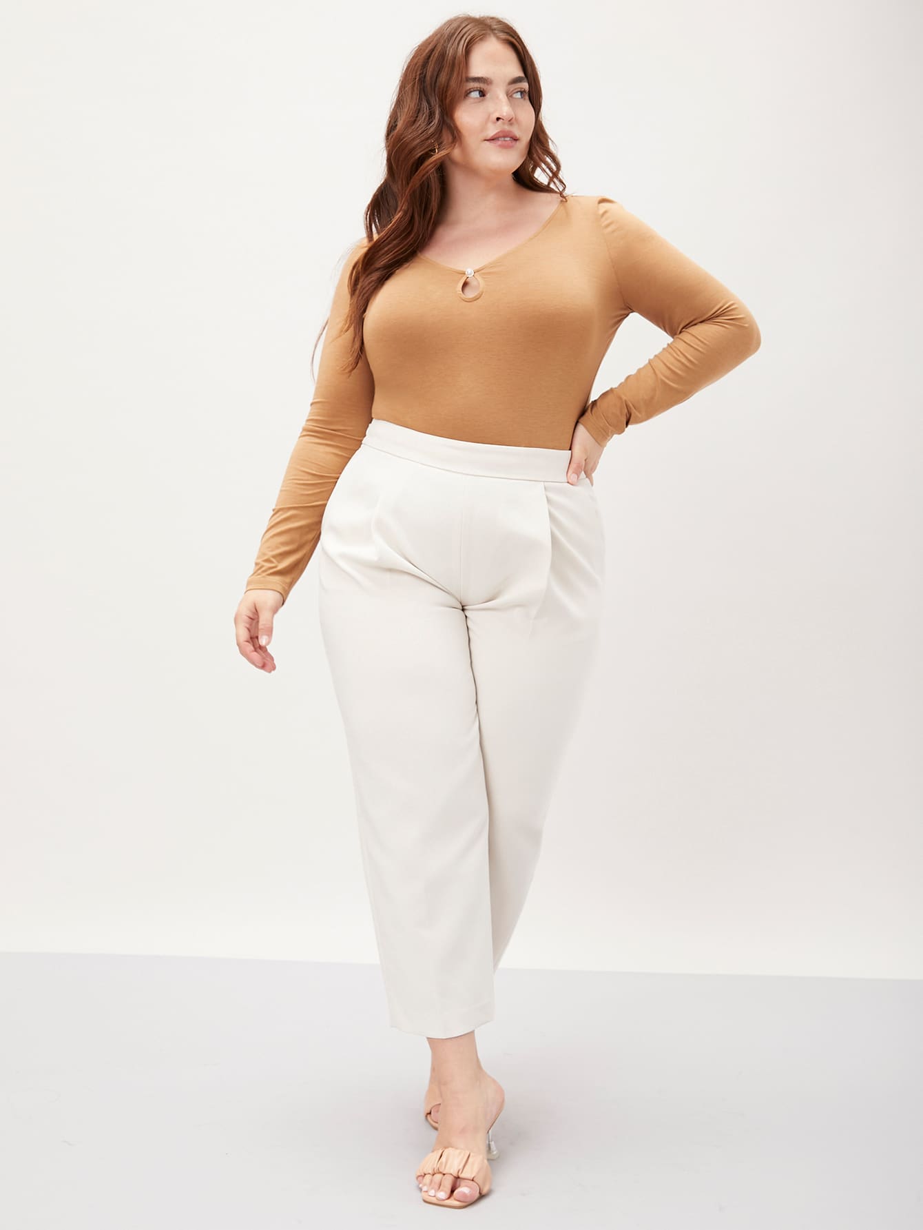 MOTF PREMIUM 大碼合身鏤空T恤 - 駝色 - 查看 6