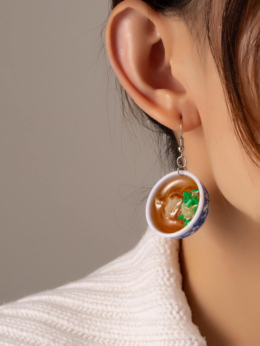 Pendientes largos con dibujos animados
