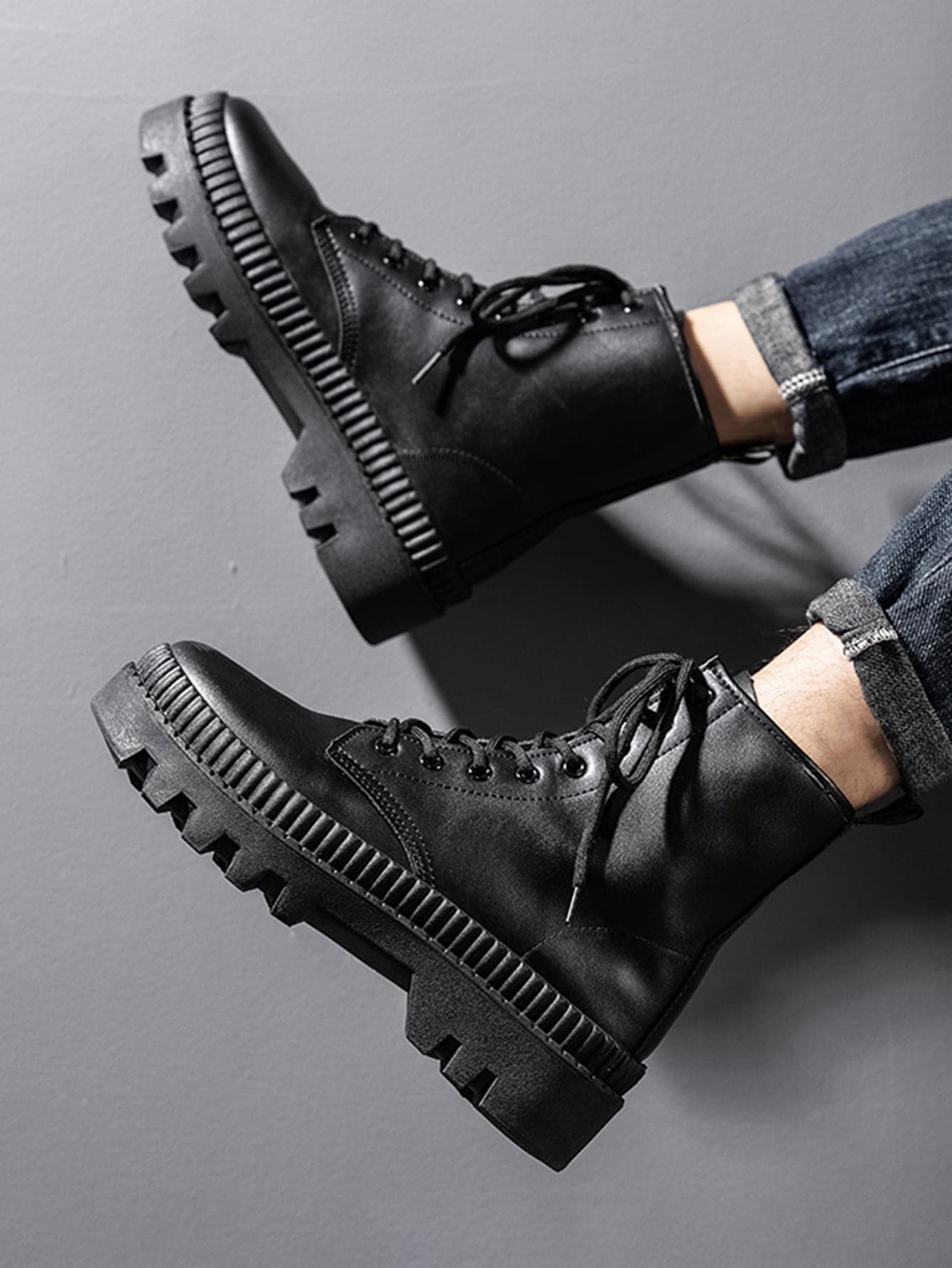 Botines con cordones de hombre de color negro - Negro - Añade 6