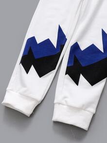 SHEIN Toddler Boys Geo Print Pullover & Joggers - White - View 5