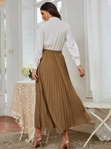 Modelyn 女款 D 形环褶皱长裙