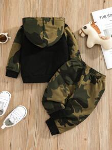 男嬰迷彩和標語圖案連帽衫和運動褲 - 彩色 - 查看 2