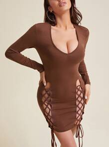 SHEIN SXY فستان تخريم الصاف جذابة