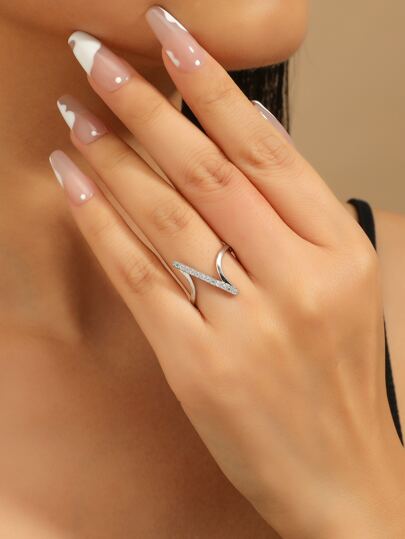 Cubic Zirconia Decor Ring