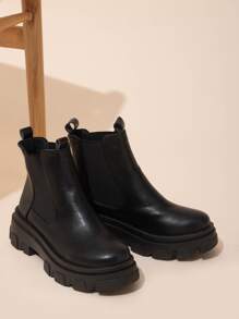 Women's Classic Comfortable Casual Chelsea Boots For Autumn & Winter With Pu Upper And Elastic Closure - Black - View 3