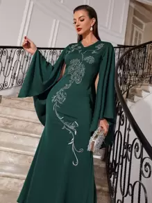 Modelyn Plant Embroidery Cloak Sleeve Dress - Dark Green - View 4