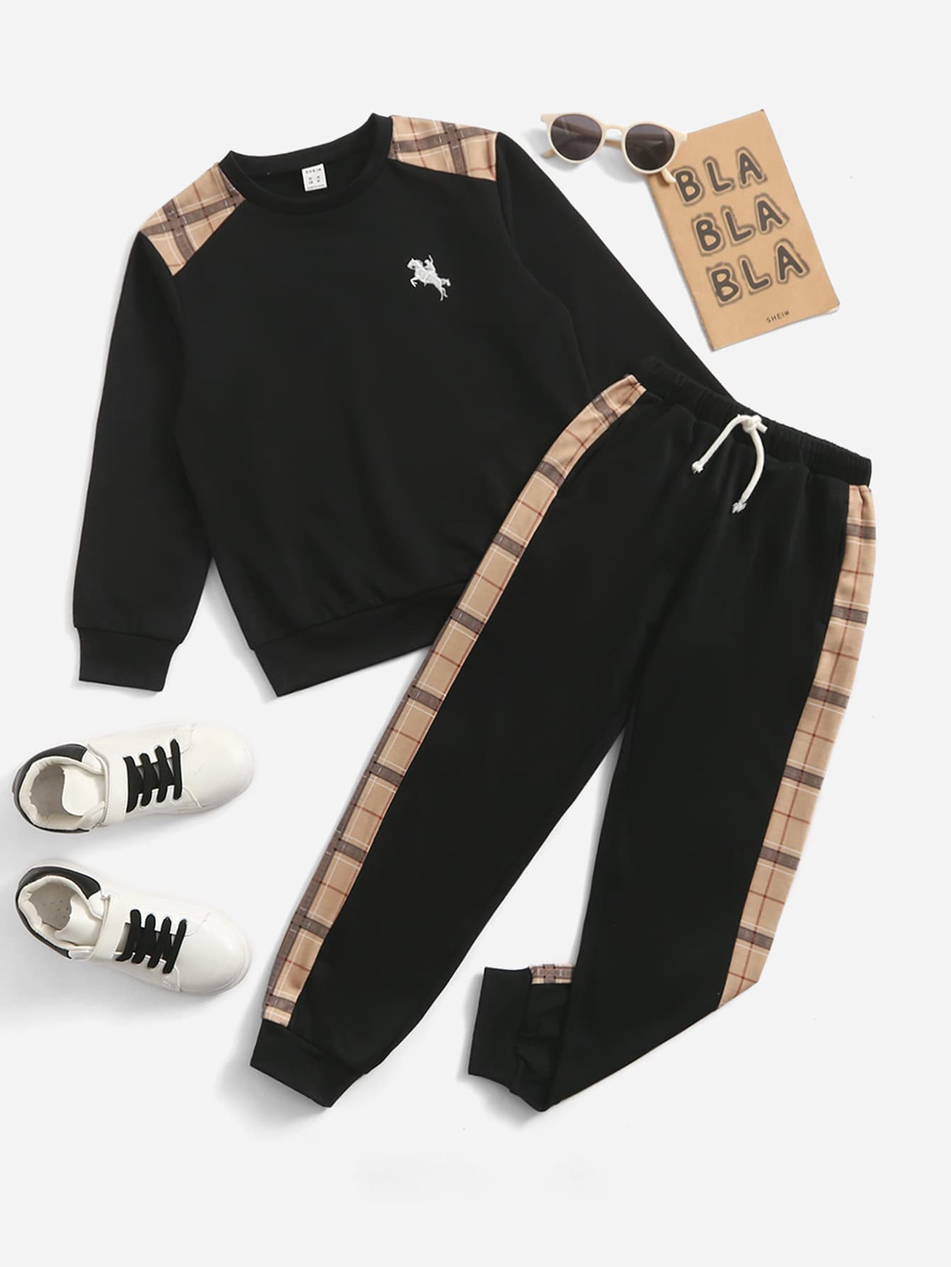 SHEIN 少年男孩格紋拼接馬和人物刺繡運動衫和運動長褲 - 黑色 - 查看 1