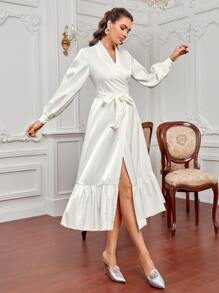 Modelyn 1 pieza Vestido con cinturón de cuello esmoquin bajo con fruncido cruzado - Blanco - Ver 5