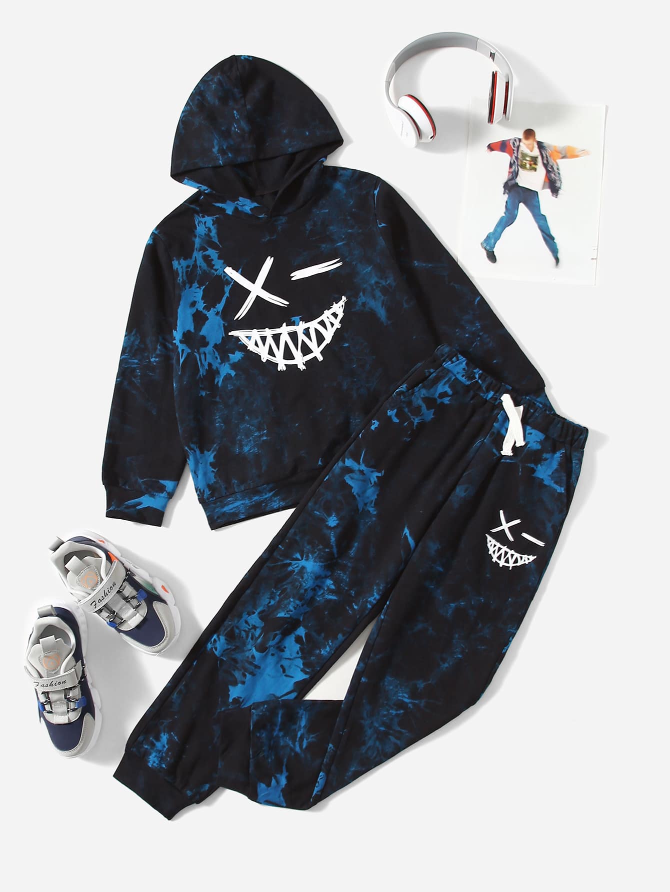 SHEIN 男孩卡通臉圖案紮染連帽衫和腰部抽繩衛褲 - 彩色 - 查看 1