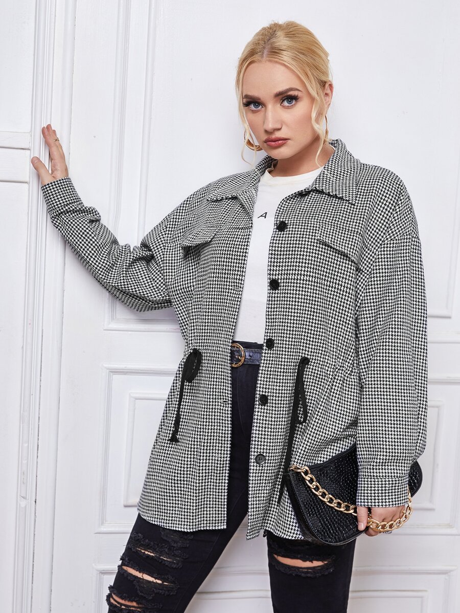 大碼千鳥格腰部抽繩翻蓋細節外套 - 黑與白 - 查看 1