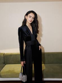 Women Solid Color With Belt Spring V-Neck Long Sleeve Velvet Waisted Elegant Old Money Style Jumpsuit, Business Casual Women Vacation Outfits - Black - View 3