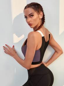 High Stretch Medium Support  Colorblock Sports Bra - Black - View 5