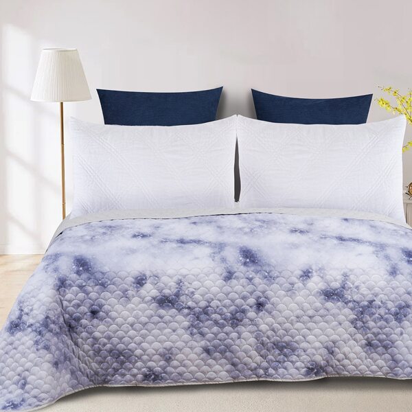 

Fish Scales Pattern Bedspread, Multicolor