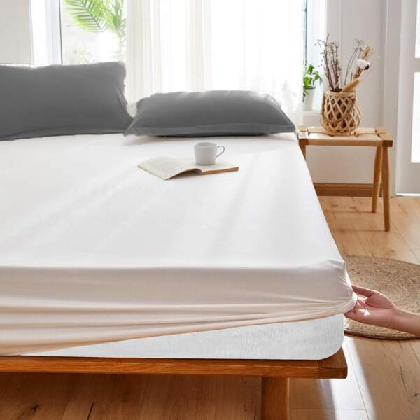 

Solid Color Fitted Sheet, Light grey
