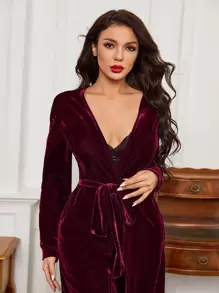 SHEIN Unity Bata de hombros caídos con cinturón de terciopelo