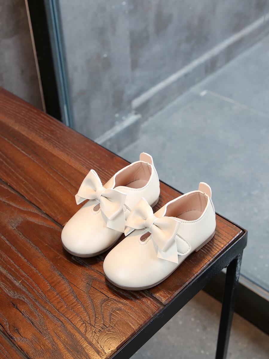 Infant Girls' Versatile Bow Decor Comfortable Solid Color Flat Shoes - White - View 1
