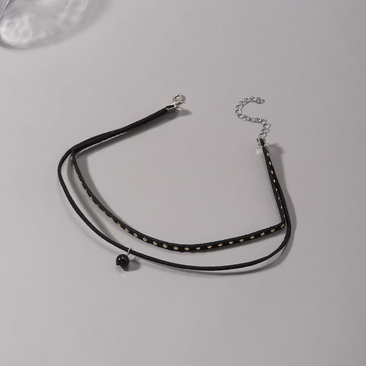 Чокер с бусинами