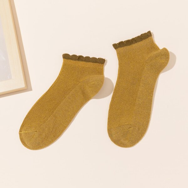 

Scallop Trim Ankle Socks, Yellow