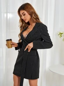 فستان بليزر مخطط عمودي حزام