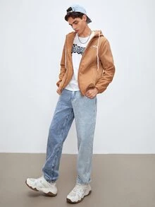 Manfinity 男士雙色斜口袋牛仔褲 - 淺色水洗藍 - 查看 4