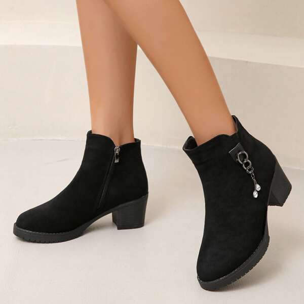 

Metal Decor Side Zip Chunky Heeled Boots, Black