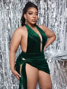 SHEIN SXY Plus Plunging Halter Neck Backless Velvet Bodysuit & Tie Side Skirt - Dark Green - View 4