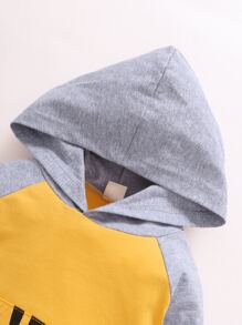 Baby Boy Colourblock Cartoon Graphic Hoodie & Joggers - Multicolor - View 3