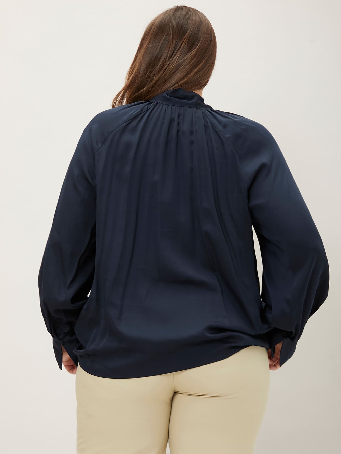 MOTF PLUS VISCOSE TIE NECK TOP