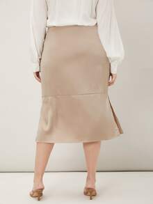 MOTF PREMIUM Váy Plus Size Chia Dây kéo màu trơn Thanh lịch - Màu be - Xem 2