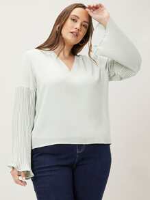 SHEIN LUNE Plus Bell Sleeve Top