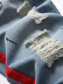 ROMWE MEN 男士圖案印花破洞牛仔褲 - 淺色水洗藍 - 查看 6