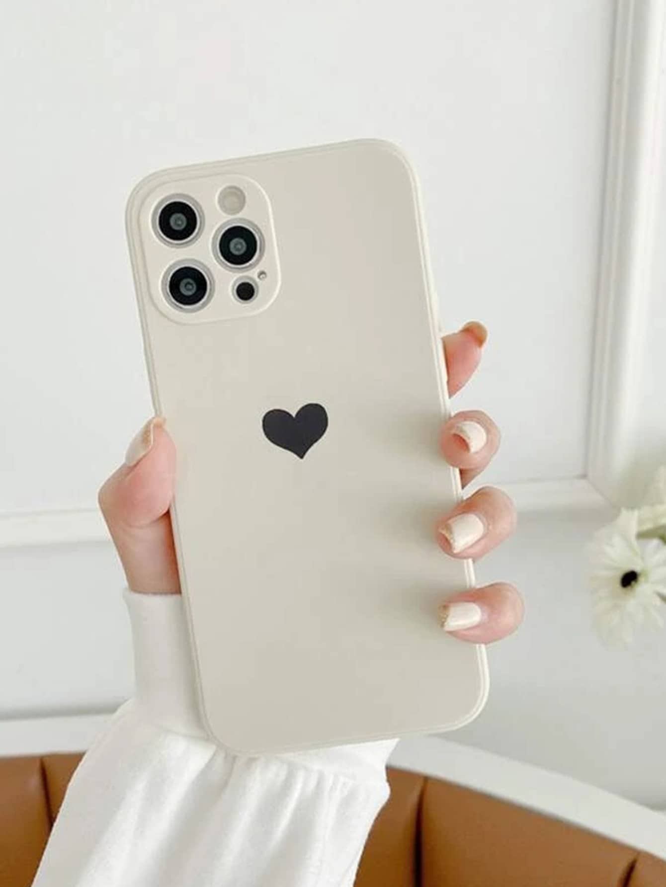Heart Pattern Phone Case - White - View 1