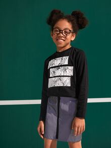 SHEIN Girls Figure Graphic Tee - Black - View 6