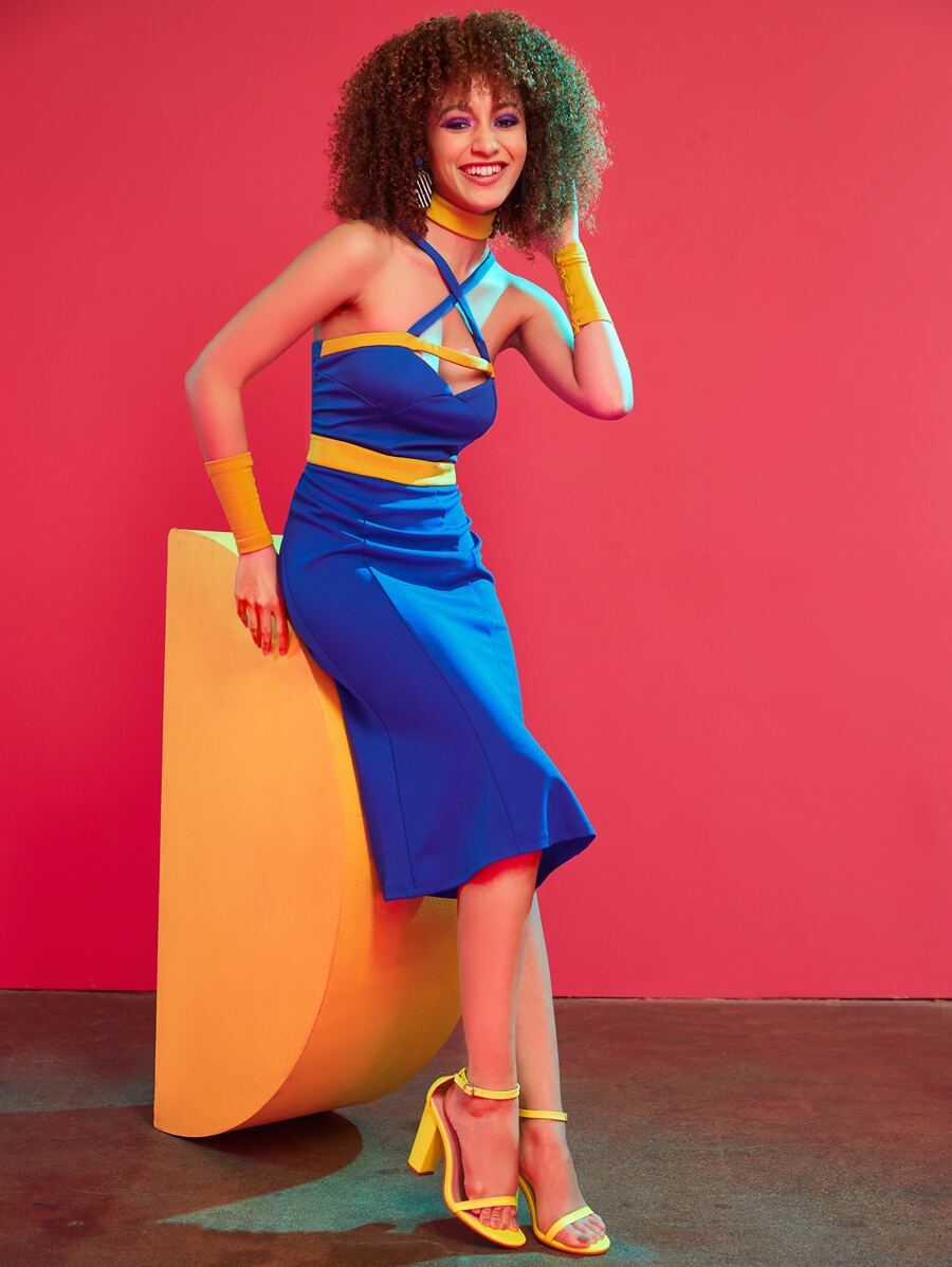 rrebecasglamboutique 拼接面鏤空十字交叉吊帶洋裝附項圈和護腕