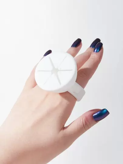 BASIC LIVING 1pc Nail Polish Holder Ring,Nail Supplies,Nail Tools,Nail Art Tools,Back To School,Nails,Nail Tools For Press On Nails,Manicure Pedicure Tools