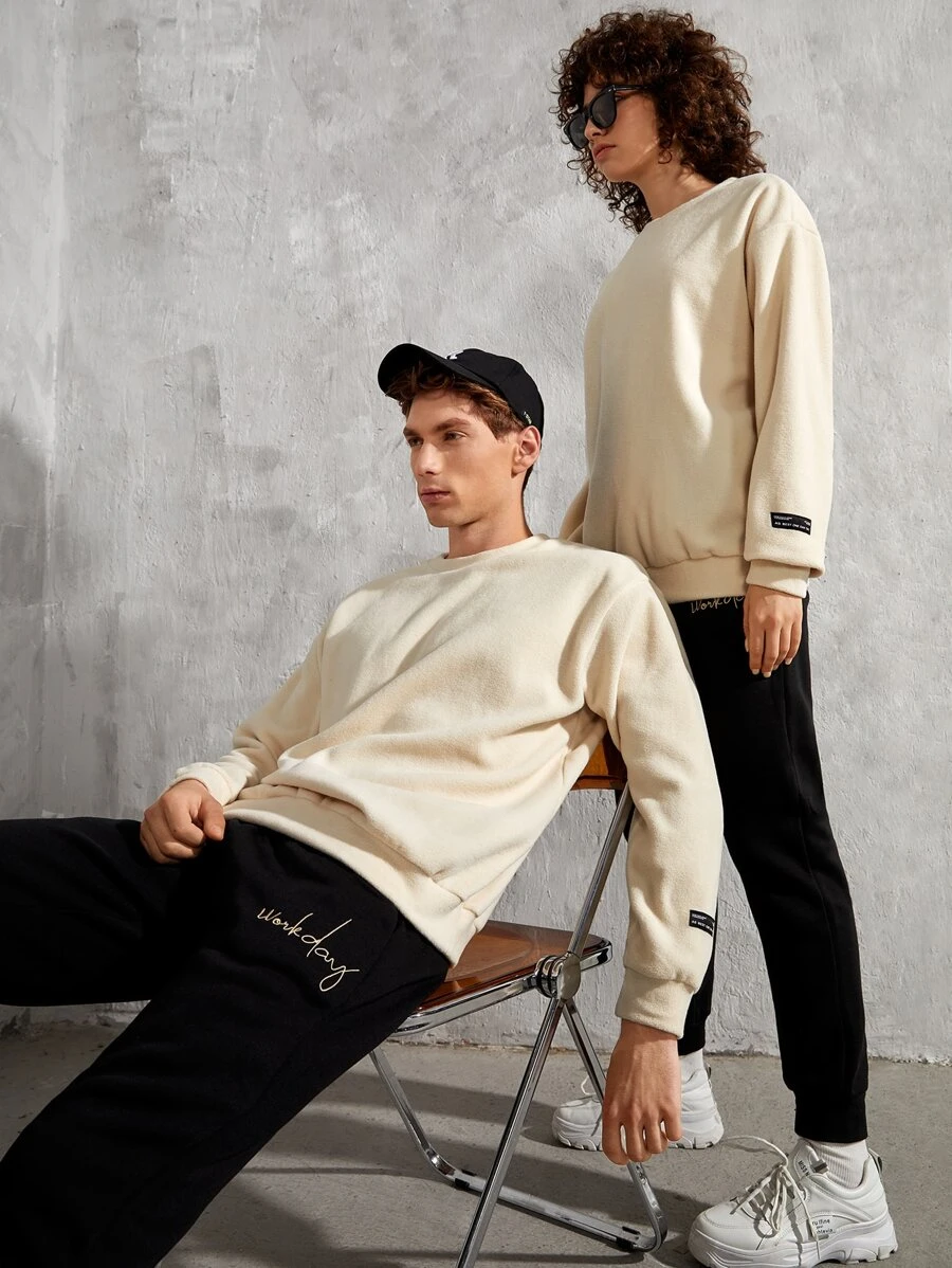 Manfinity 1件男士標語拼接細節保暖羊毛衫 - 卡其色 - 查看 1