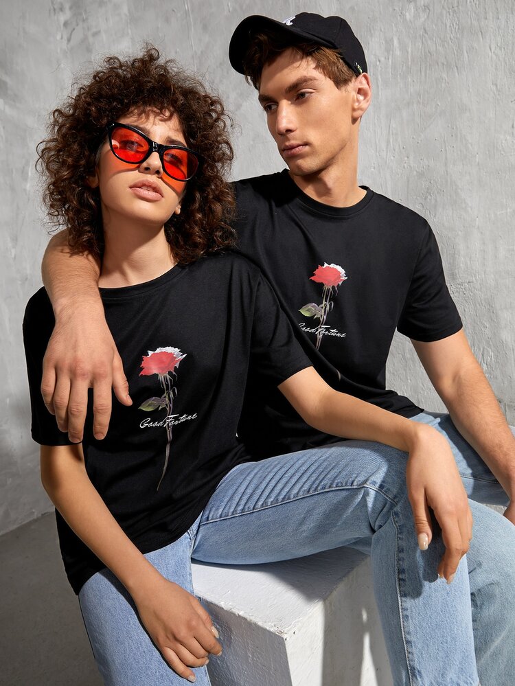 Manfinity Hombres 1 pieza Camiseta con estampado de rosa y letra - Negro - Añade 4