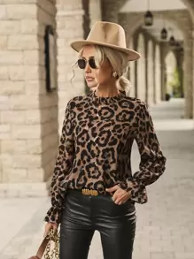 SHEIN Clasi Blusa de leopardo de cuello alto de manga con volante - Multicolor - Ver 3