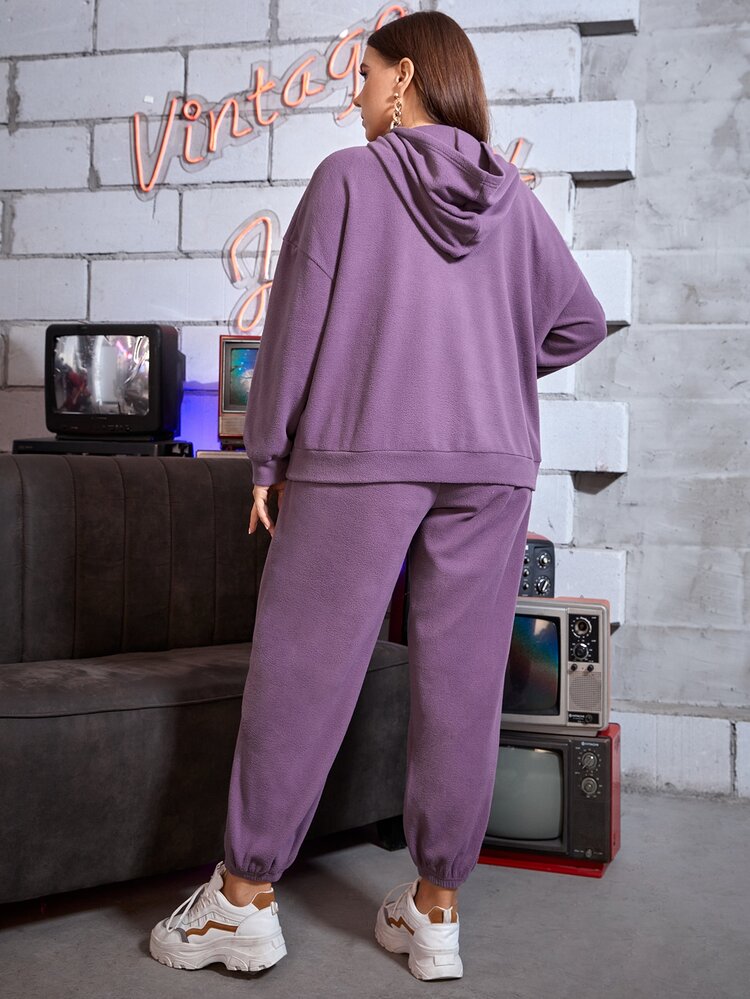 Mulvari 大碼字母刺繡落肩袖毛絨帽衫和長褲 - 紫色 - 查看 2