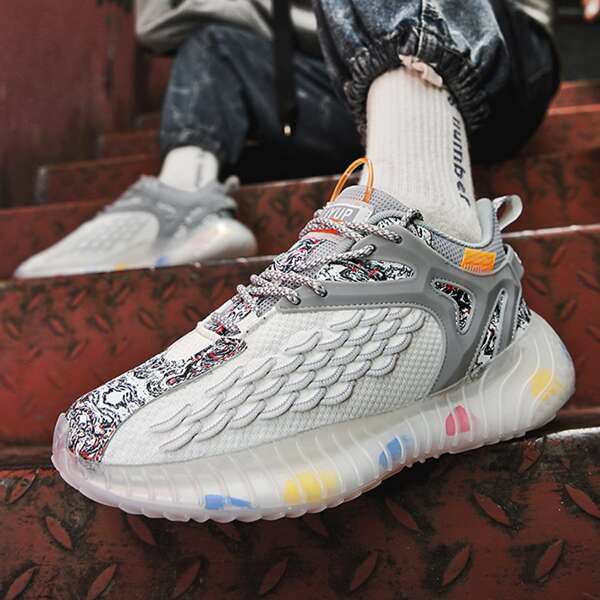 

Men Colorblock Fish Scale Chunky Sneakers, White