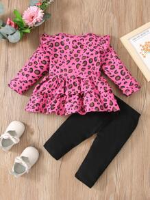 Top ribete con fruncido con estampado de leopardo con leggings con estampado de corazón - Multicolor - Ver 2