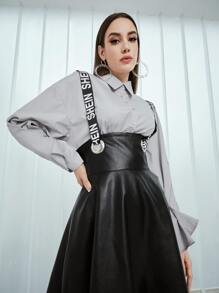 Seusyu 扣眼拼接字母織帶PU皮革背帶洋裝不帶襯衫